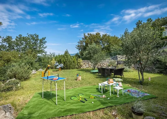 Prázdninový dům 2 Bedroom Amazing In Crikvenica