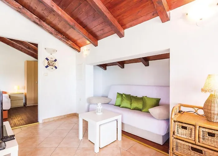 2 Bedroom Amazing In * Crikvenica