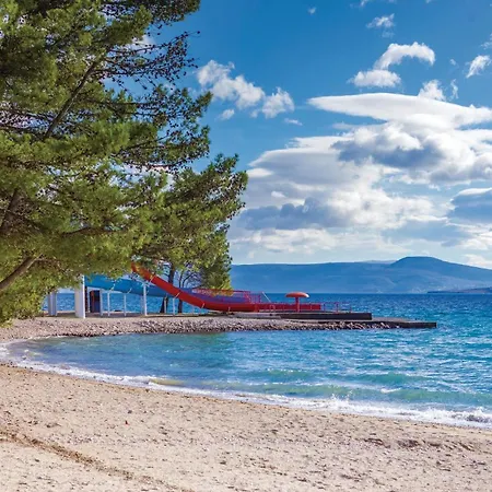 بيت للعطل 2 Bedroom Amazing In